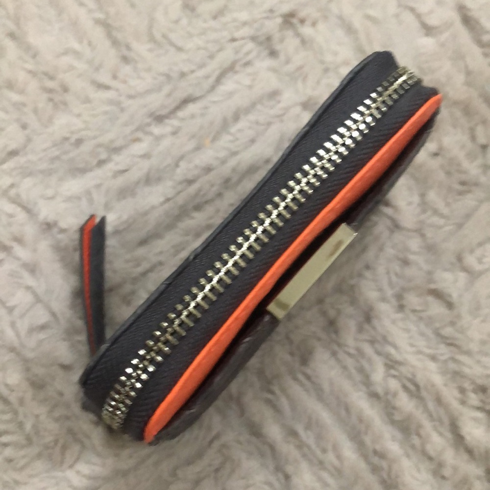 Diane Von Furstenburg Zip Around Python Card Wall… - image 4